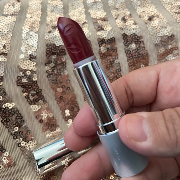 Lipstick